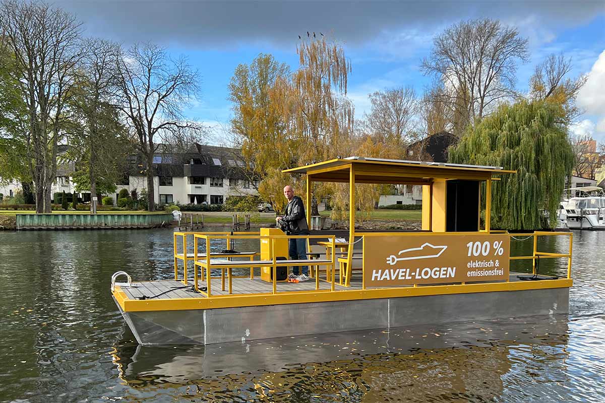 Floß mieten Berlin - Bootsverleih Havel Logen - Gold Lady